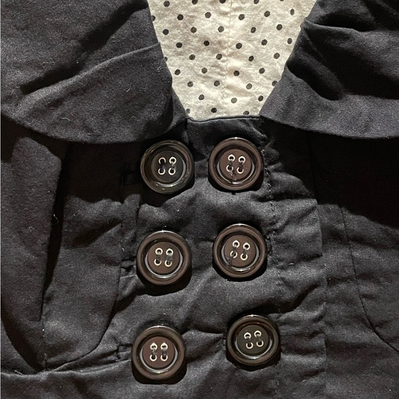 Black Structured Vest - Picture 6 of 6